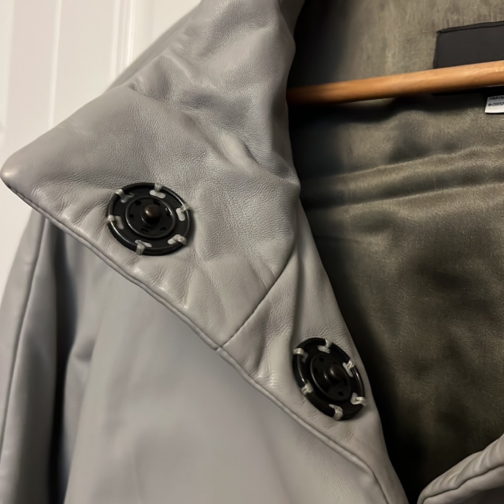 Padded leather jacket - Picture 3 of 4